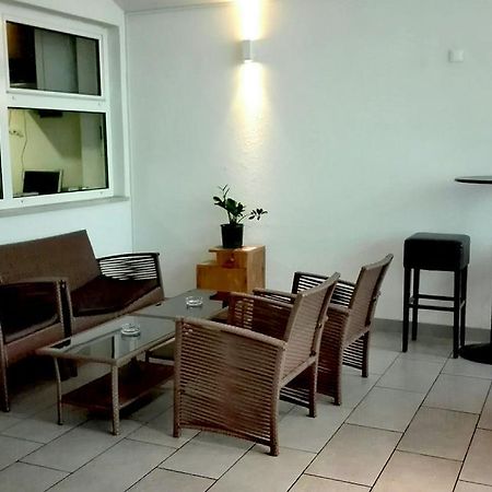 Pozitiv Hostel Загреб Экстерьер фото