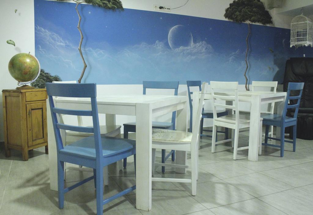 Pozitiv Hostel Загреб Экстерьер фото