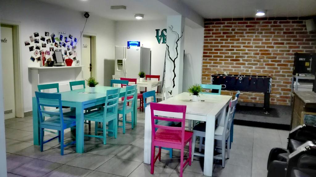 Pozitiv Hostel Загреб Экстерьер фото